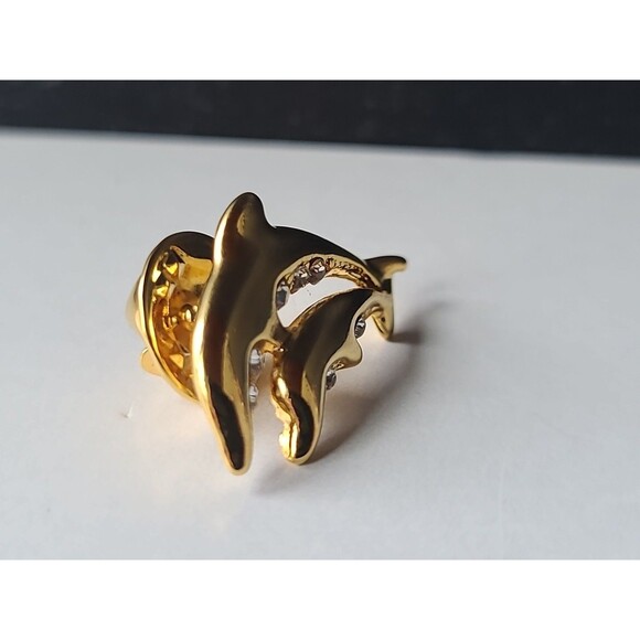 Gold Tone Metal Two Dolphins Shaped Rhinestone Pin Vintage Costume Jewelry - Picture 4 of 10